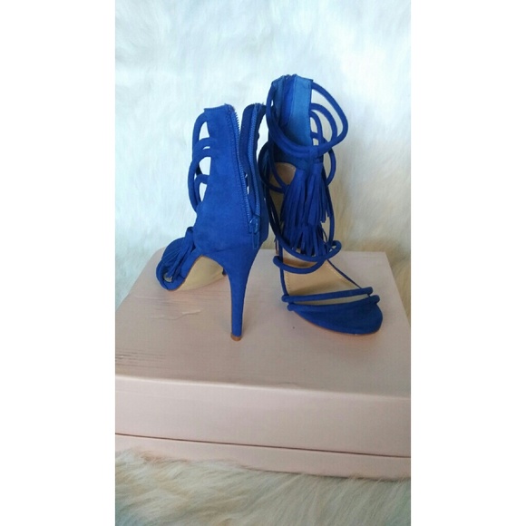 Heels - Picture 1 of 2